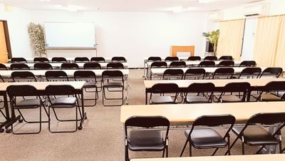 【最大55名70㎡】淀屋橋駅90秒。コンビニ１分。Wマイク2本、WiFi、冷蔵庫、ホワイトボード常備。 - 淀屋橋セミナーセンター