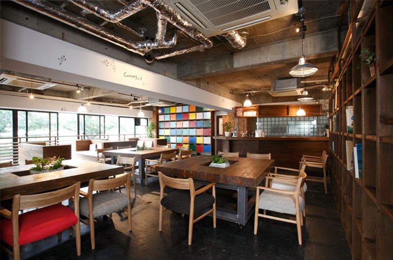 ミーティングルーム（A）全面ガラス張りのお部屋 - シェアオフィス　ポートインク