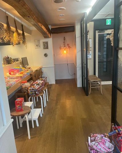 レトロ・体感ゲーム＆駄菓子カフェ　ソニック＆ウォンバット - レトロ・体感ゲーム＆駄菓子カフェ　ソニック＆ウォンバット