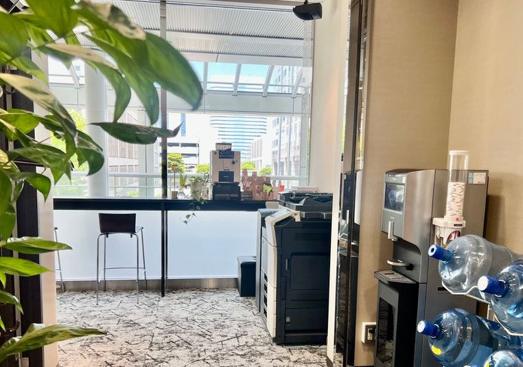 ワークスペース1席 - オフィスサービスUSP