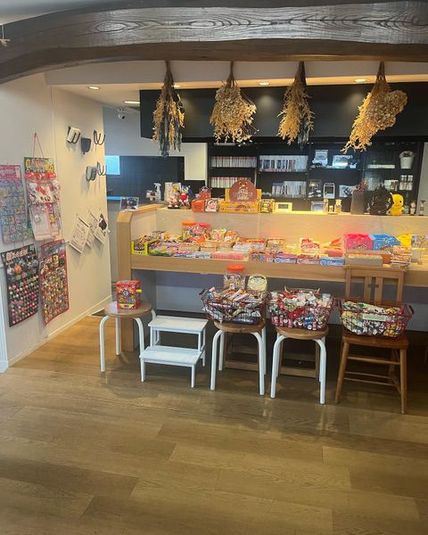 レトロ・体感ゲーム＆駄菓子カフェ　ソニック＆ウォンバット - レトロ・体感ゲーム＆駄菓子カフェ　ソニック＆ウォンバット