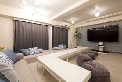 SP523 SHARESPE SP523 シェアスぺlounge新宿の室内の写真