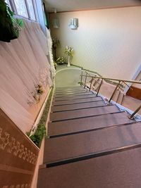 階段吹き抜け、踊り場へ　写真スペース　 - リボン　イグレシア（マエストロ) レンタルスペース,子供、ママ会、家族会、ダンス発表会等にの室内の写真