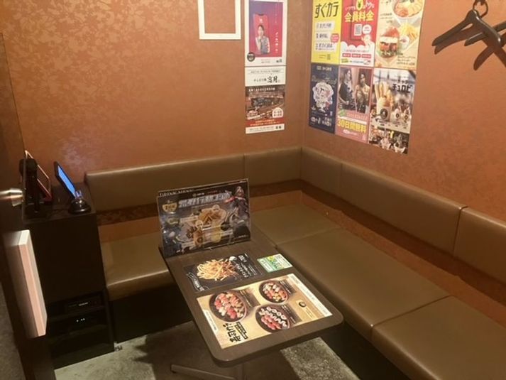 カラオケルーム（多目的レンタルスペース）1 - ジャンカラ高槻ｼｰｽｰ店