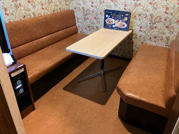 ジャンカラ北新地店 カラオケルーム（多目的レンタルスペース）2の室内の写真