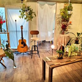 ライブ時のレイアウト例 - タロカリ タロカリ　カフェ丸ごとレンタルの室内の写真