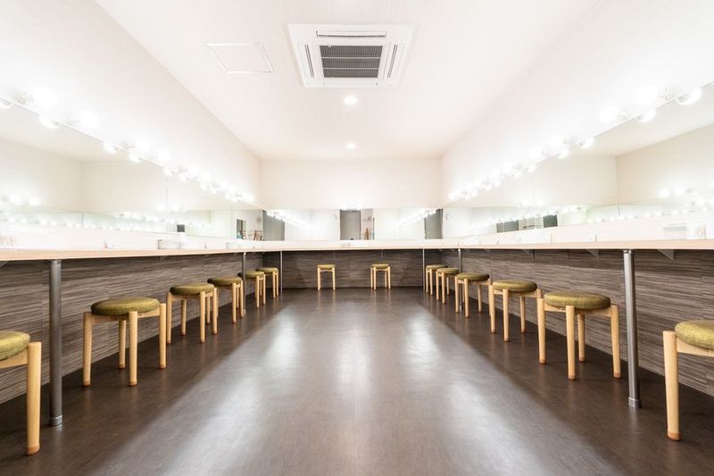 白ホリ撮影スタジオのコピー - スタジオクォーツ