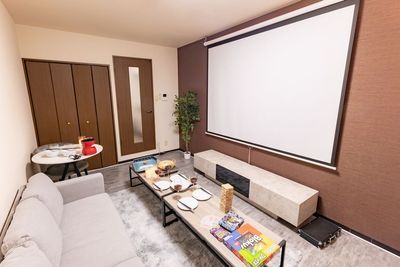 清掃用具もご用意しておりますのでご自由にお使いください✨ - WellnessJR難波駅前1号_21の室内の写真
