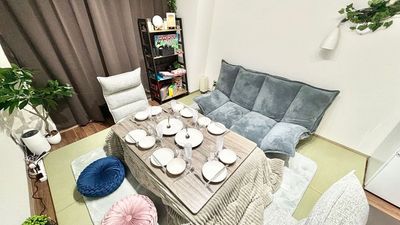 こたつテーブルで6名が座れます♪ - グッドワン　座　新大阪 グッドワン座新大阪 未成年🆗防カメラ🈚️全館空調でいと涼しの室内の写真