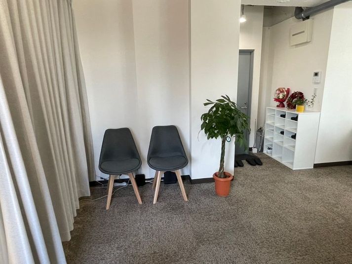 昇降式ベッド2台と機材が使える広いスペース（1部屋貸切） - 田町・三田駅近　多目的スペース（サロン/スタジオ/セミナー）