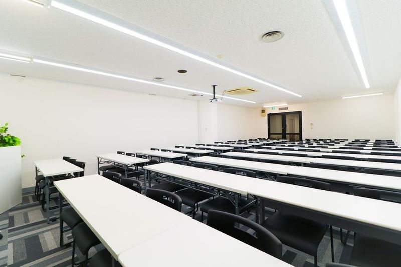 ふれあい貸し会議室 梅田No127 - ふれあい貸し会議室 大阪駅前第１ビル