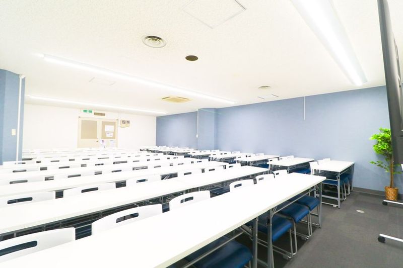 ふれあい貸し会議室 梅田No128 - ふれあい貸し会議室 大阪駅前第１ビル