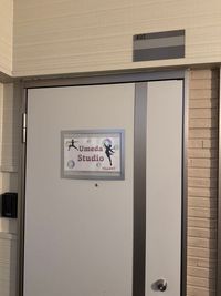 《VILLENT西梅田》 《VILLENT梅田ダンススタジオ402》の入口の写真