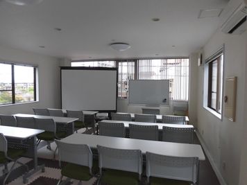 スパティウムスコラ　オリーブ セミナー教室、会議室の設備の写真