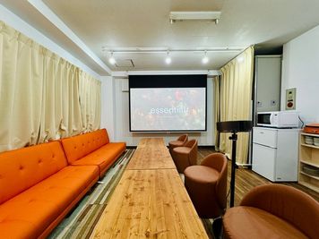 最大15名 - 【THEATER飯田橋】 駅近シアタールーム｜アクセス楽々｜くつろぎパーティー [58]の室内の写真