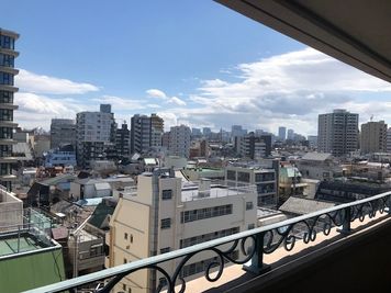 テラスからの眺め（南側） - ココロノオフィス神楽坂セミナールームの室内の写真