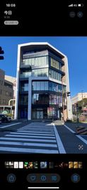 にじいろスタジオの室内の写真