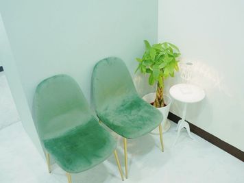 待合、受付カウンター、スタッフルームはご利用時間内ご自由にお使い頂けます◎ - 【心斎橋駅すぐ！】アクセス/清潔感◎レンタルエステサロン 心斎橋徒歩1分🚃好立地❣️レンタルルーム【2】⭐️の入口の写真