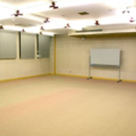 三鼓ビル　多目的スペース みつづみビル　多目的スペースの室内の写真