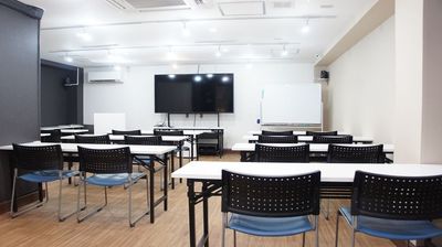 【池袋駅５分】毎回清掃☆消毒☆研修・商談・勉強会・会議・撮影…大画面TVモニター・WiFi・ゴミ回収・ビジネスのための設備完備！ - レンタルスペース24