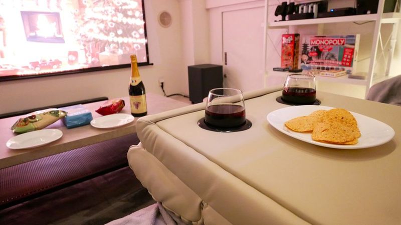 小川町駅・淡路町駅・新御茶ノ水駅すぐのプライベートシアタールーム - Cinema Neon Pod / シネマネオンポッド秋葉原