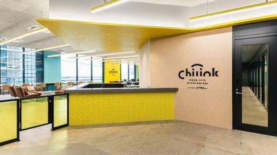 【新高島駅から徒歩2分】chilinkの受付です。※入館時LINE機能を用いた入館手続きが必要です。 - chilink WORKSITE MINATOMIRAI 貸し会議室【Room3 - 3人部屋】の入口の写真
