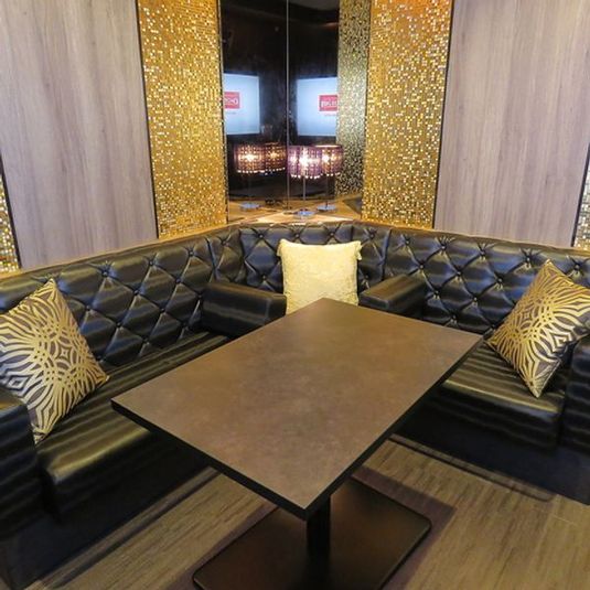 カラオケルーム（3時間室料＋コース料理＋飲み放題付） - カラオケ ビッグエコー新宿西口店