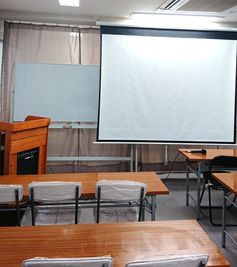レンタルスペース「高田馬場駅近く研修会議室」 高田馬場　レンタルスペース　山手線・東西線・西武新宿線２分会議室の室内の写真