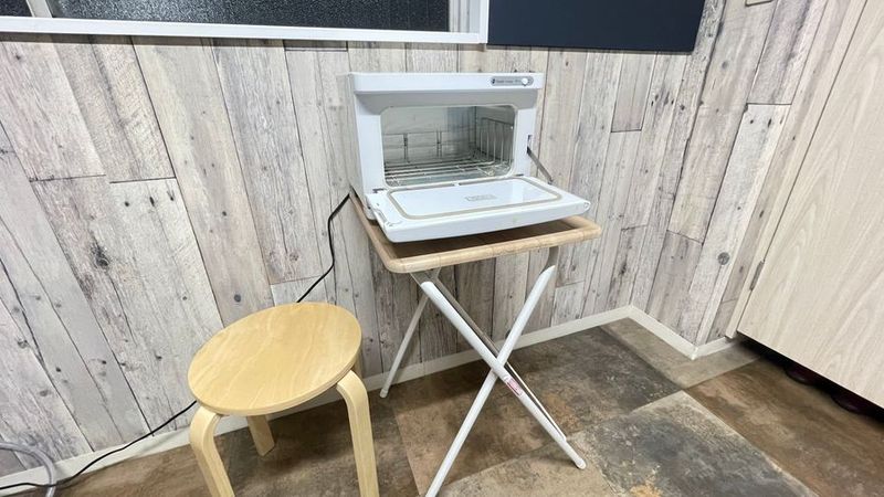 川口駅西口のレンタルサロンスペース　施術用ベッドあります - 80’s GYM×CAFE×BAR