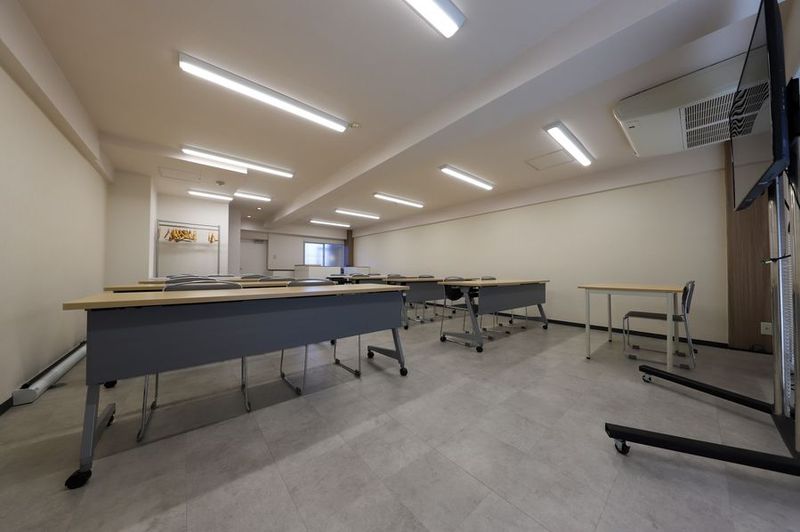 好立地の多目的レンタルスペース｜＜Holz＞原宿-E - 原宿駅前！会議や打合せに最適な多目的スペース｜HOLZ原宿