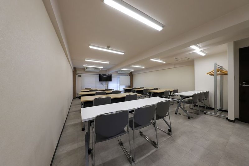 好立地の多目的レンタルスペース｜＜Holz＞原宿-E - 原宿駅前！会議や打合せに最適な多目的スペース｜HOLZ原宿