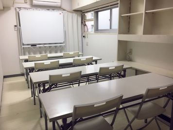 お好きに並べてお使いください。 - パーフェクトスペース [代官山駅２分!!恵比寿駅5分!!] 白い個室！シンプル！の室内の写真