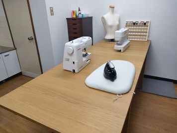 のんびりスペース高田馬場 のんびり工房 ～みんなの作業場所～の室内の写真