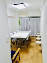 SAKURA会議室（新宿） 新宿駅1分の好立地！SAKURA会議室の室内の写真