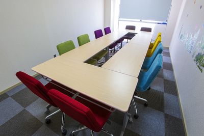 スマイルスペース天神 貸し会議室の室内の写真