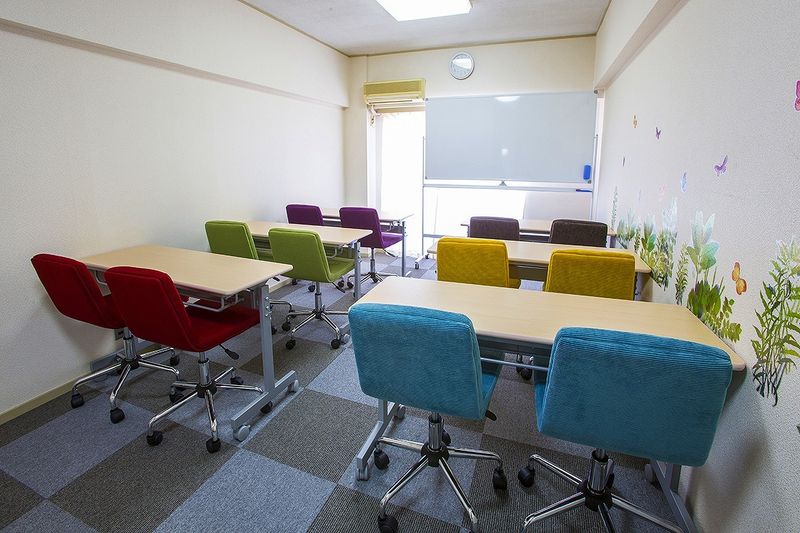 貸し会議室 - スマイルスペース天神