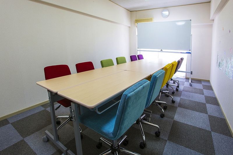 貸し会議室 - スマイルスペース天神