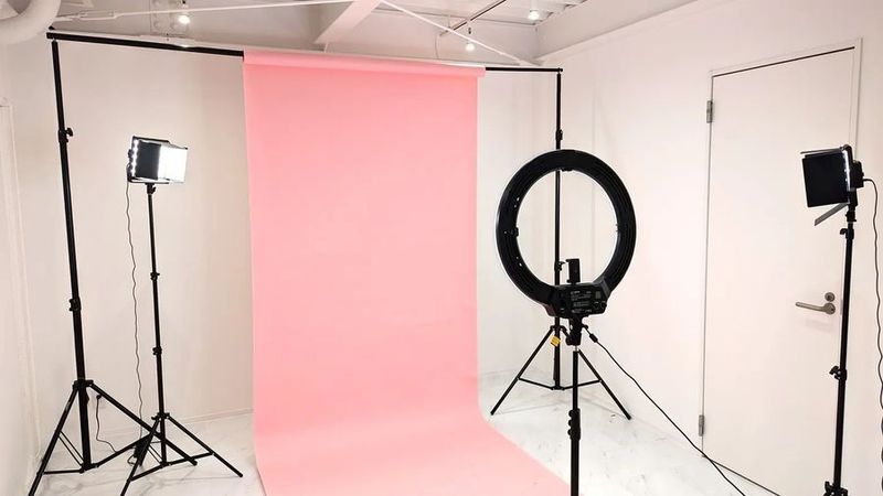 Studio À travers（スタジオ・ア・トラヴァース） - Studio À travers　撮影スタジオ・ア・トラヴァース