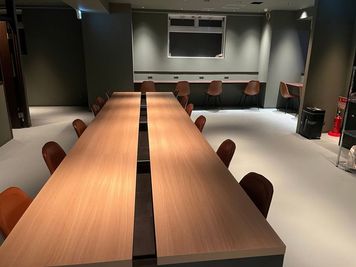 【オープン席】八王子駅徒歩3分🌸フリードリンク🍹Wi-Fi/充電器/集中したい作業に最適 - BasisPoint 八王子店