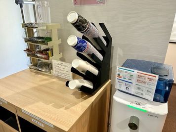 【2Fにドリンクコーナーございます。】 - TIME SHARING ビステーション新横浜 401の設備の写真