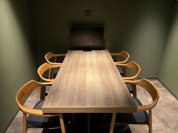 BasisPoint 八王子店 八王子エリアBOX席 (半個室)(利用最適人数6名)の室内の写真