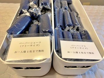 使い捨てアメニティ - 北堀江レンタルサロンMe 電動ベッド有・施術用備品が充実の完全個室レンタルサロンの設備の写真