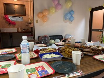 飾りつけも自由です☆ - Nanahukuレンタルルーム ママ会/パーティー/ミーティング/女子会/誕生日の室内の写真