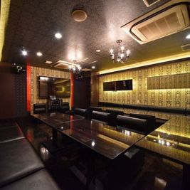 カラオケ ビッグエコー水道橋店 カラオケルーム（3時間室料＋料理＋アルコール飲み放題付）の室内の写真