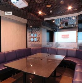 カラオケ ビッグエコー日暮里店 カラオケルーム（3時間室料＋コース料理＋飲み放題付）の室内の写真