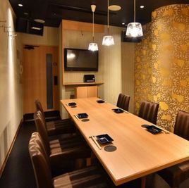 カラオケ ビッグエコー神楽坂店 カラオケルーム（3時間室料＋コース料理＋飲み放題付）の室内の写真