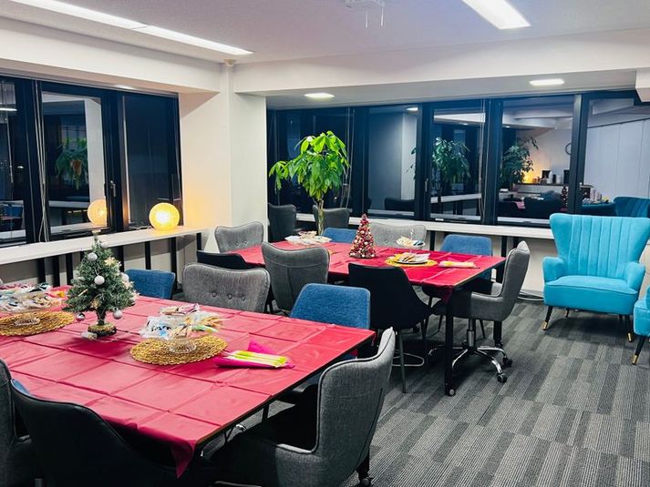 スペース B - ウィズスクエア・GLOXIA銀座店