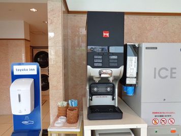 製氷機・コーヒーサーバー - 東横INN岡山駅西口広場 シングルの設備の写真