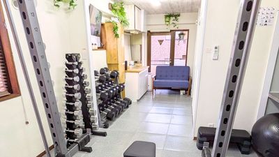 25㎡のオールラバーフロア - レンタルジムAll day gym千歳烏山店 All Day Gym世田谷 千歳烏山店の室内の写真
