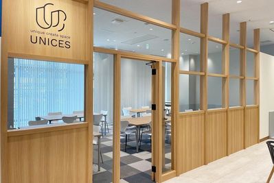 INNOVATION PARK OSAKA IZUMI 貸し会議室の入口の写真